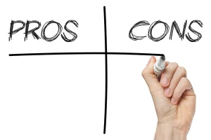 pros and cons chart for choosing pet insurance companies